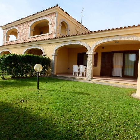 Ville Del Mar San Teodoro  Exterior foto