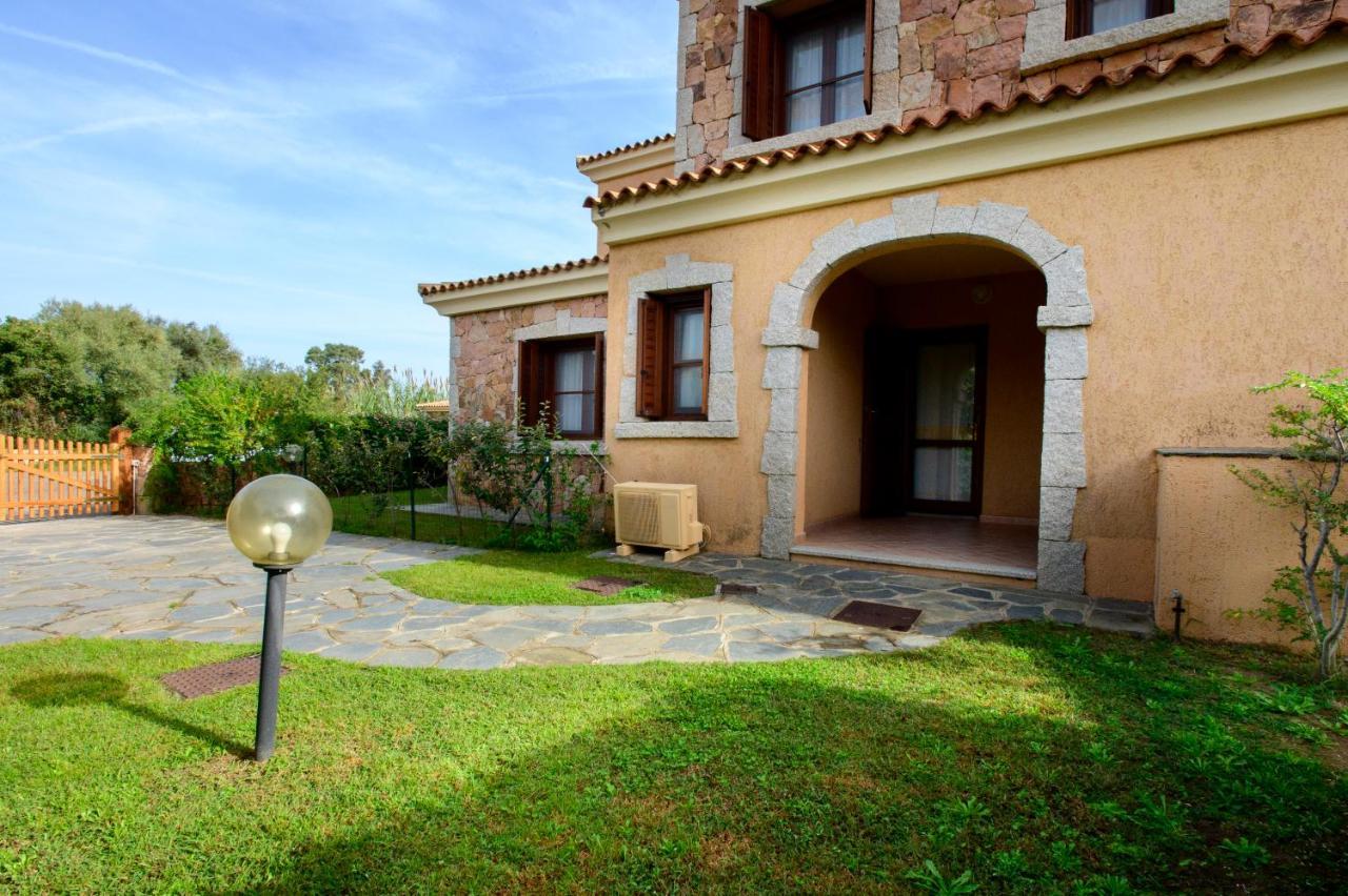 Ville Del Mar San Teodoro  Exterior foto