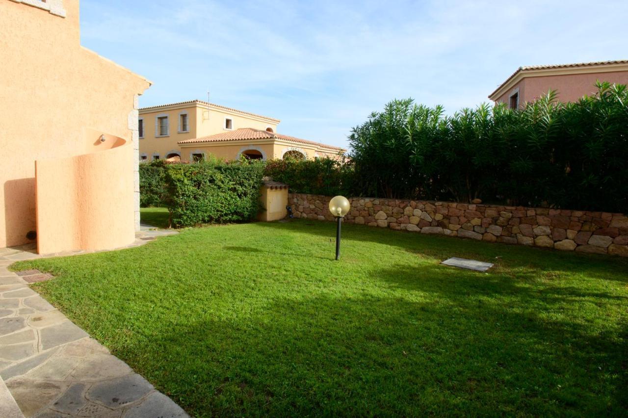 Ville Del Mar San Teodoro  Exterior foto