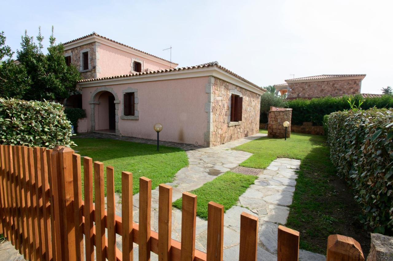 Ville Del Mar San Teodoro  Exterior foto