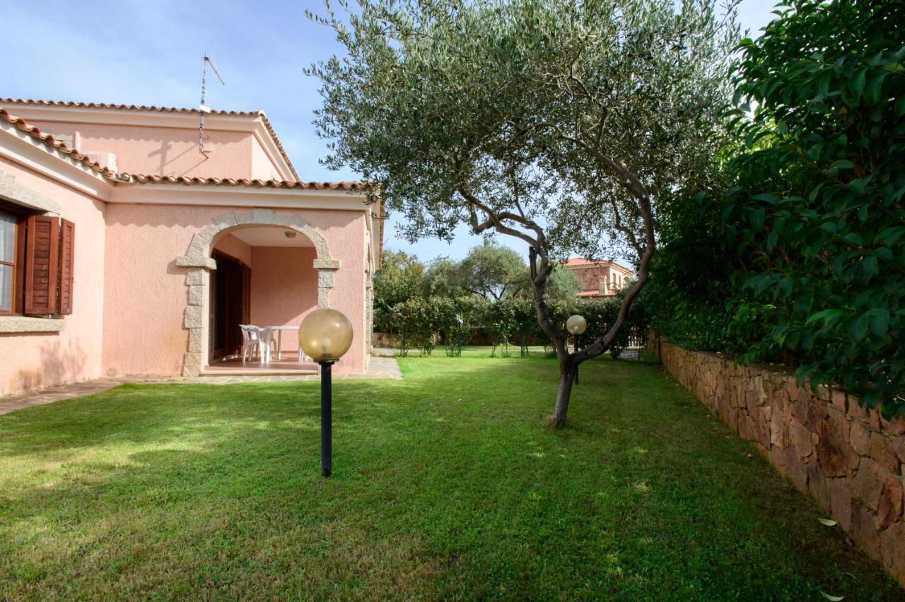 Ville Del Mar San Teodoro  Exterior foto