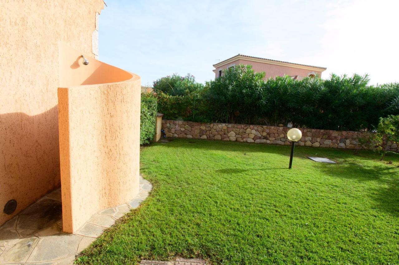 Ville Del Mar San Teodoro  Exterior foto