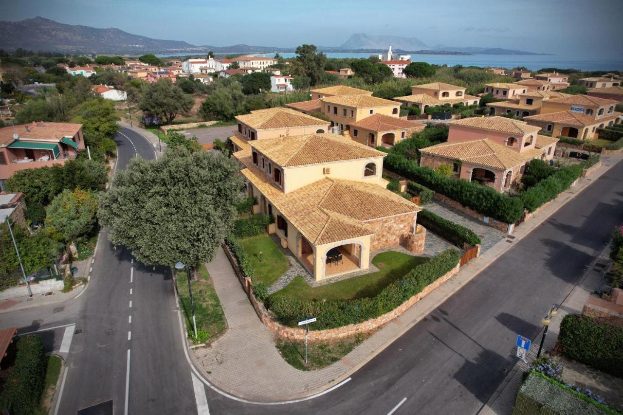 Ville Del Mar San Teodoro  Exterior foto
