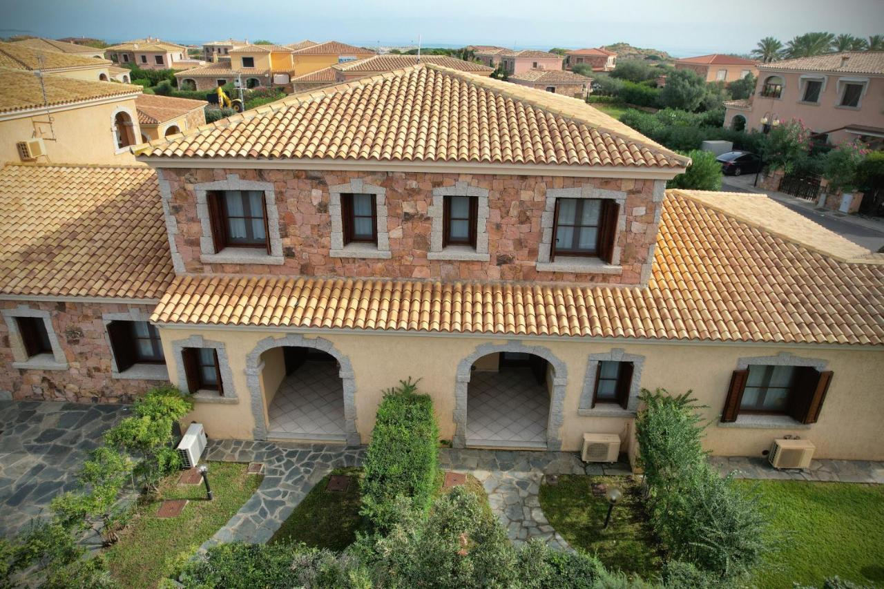 Ville Del Mar San Teodoro  Exterior foto
