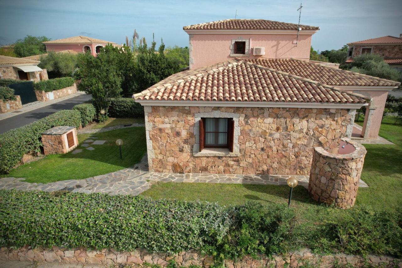 Ville Del Mar San Teodoro  Exterior foto