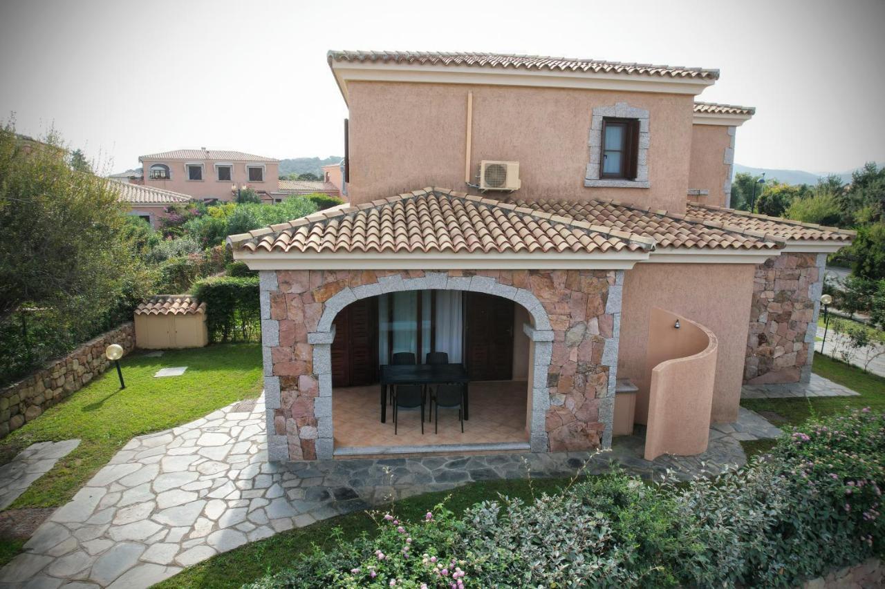 Ville Del Mar San Teodoro  Exterior foto