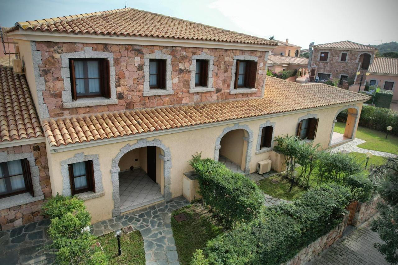 Ville Del Mar San Teodoro  Exterior foto
