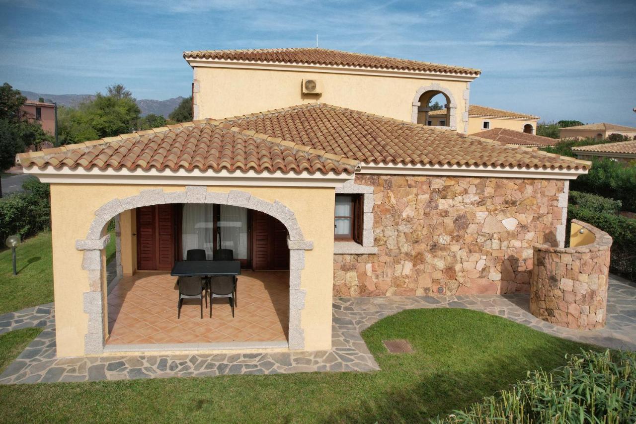 Ville Del Mar San Teodoro  Exterior foto