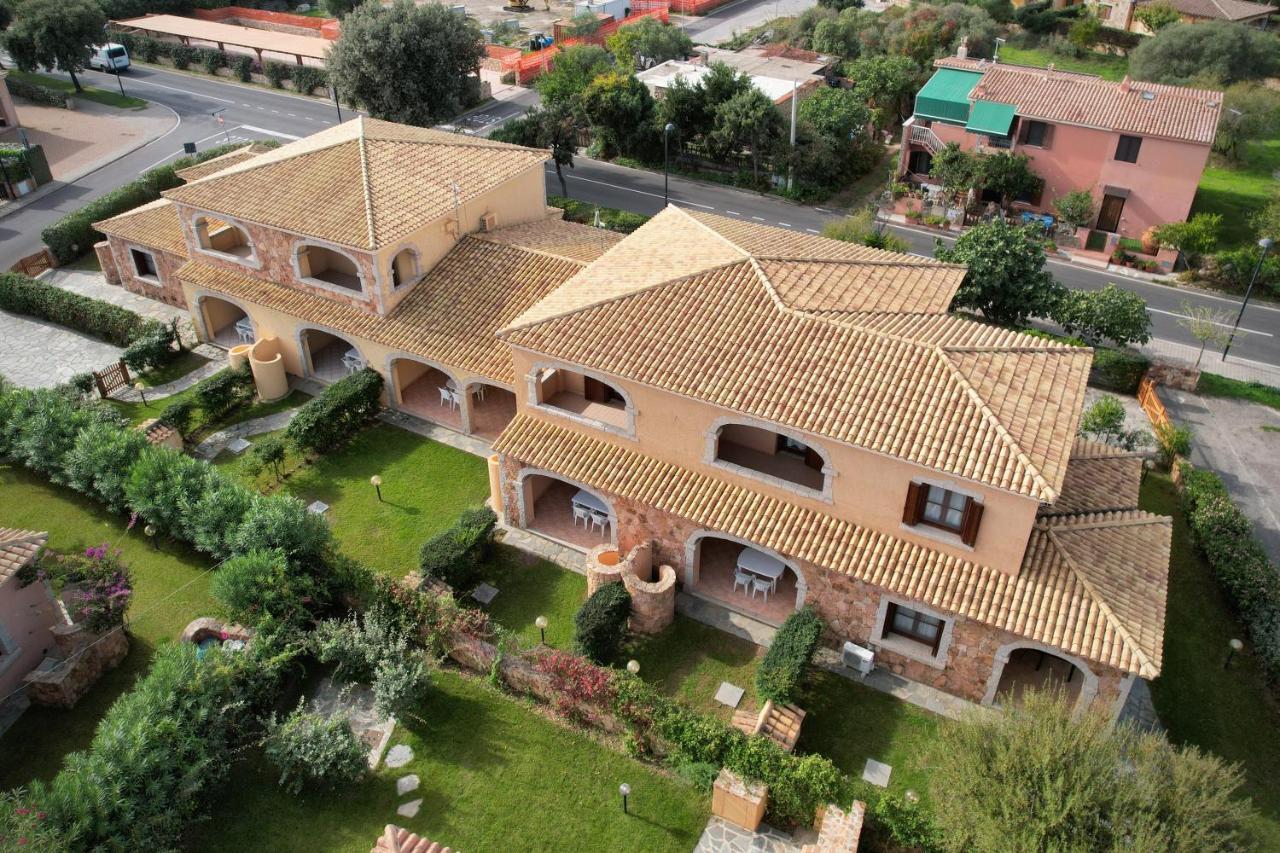Ville Del Mar San Teodoro  Exterior foto