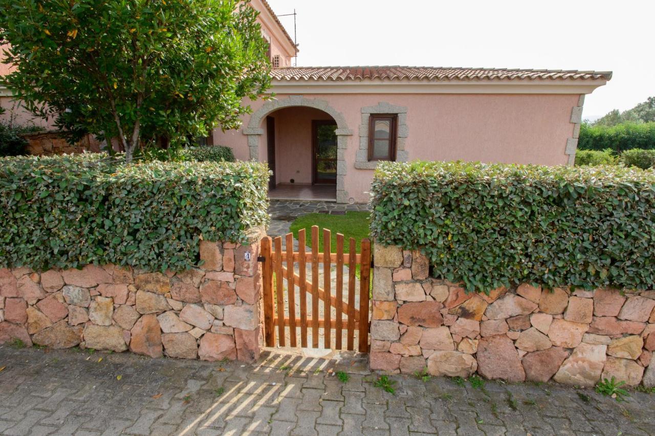 Ville Del Mar San Teodoro  Exterior foto
