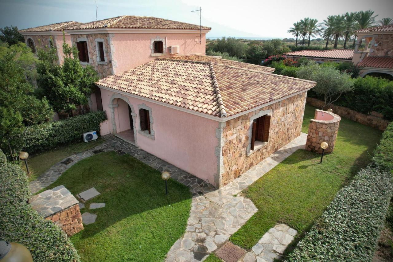 Ville Del Mar San Teodoro  Exterior foto