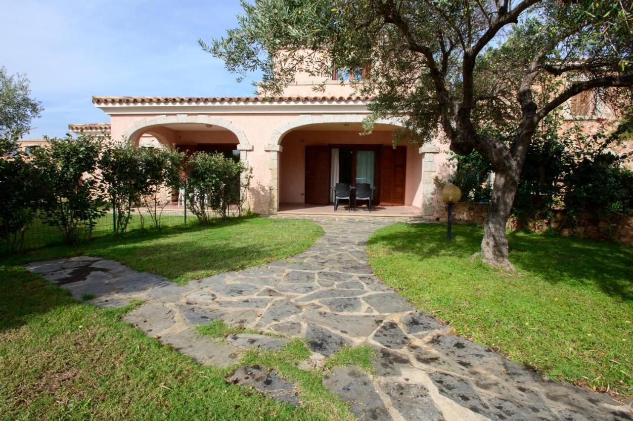 Ville Del Mar San Teodoro  Exterior foto